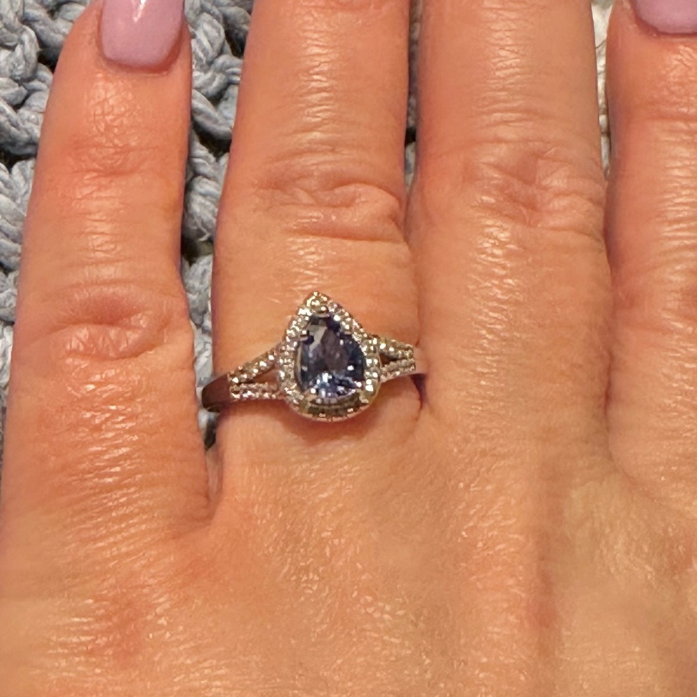Tanzanite ring - Picture 3 of 6